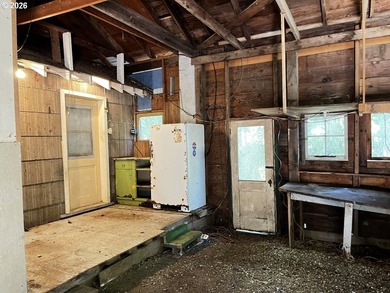 Rare opportunity to own a charming vintage lakefront home on - photo 39