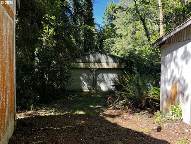 Rare opportunity to own a charming vintage lakefront home on - photo 41