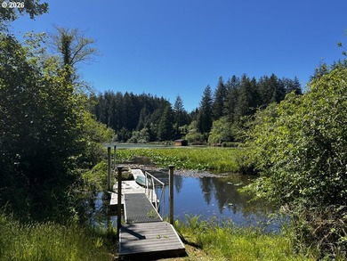 Rare opportunity to own a charming vintage lakefront home on - photo 46