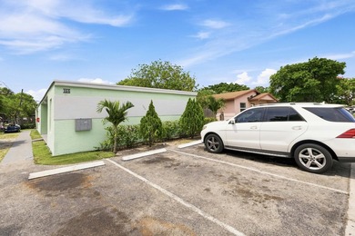 Turnkey Quadplex easy to show. The property has all impact - photo 2
