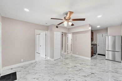 Turnkey Quadplex easy to show. The property has all impact - photo 5