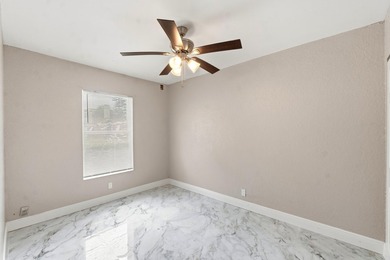 Turnkey Quadplex easy to show. The property has all impact - photo 9