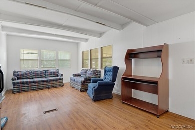 Charming 2-bedroom, 1-bath single-wide situated on a spacious 0 - photo 14