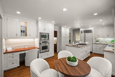 This lovely 3,266 square foot, 5 bedroom, 3.5 bathroom home - photo 17