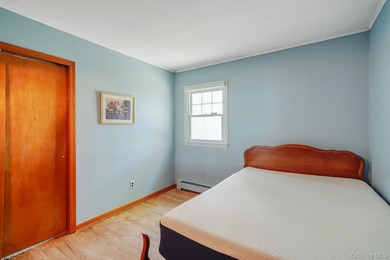 Welcome to 34 Oxbow Rd, Patchogue - a rare opportunity to secure - photo 17