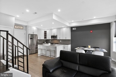 Welcome to 343 N Front Street, Unit B - a stunning 2-bedroom - photo 17