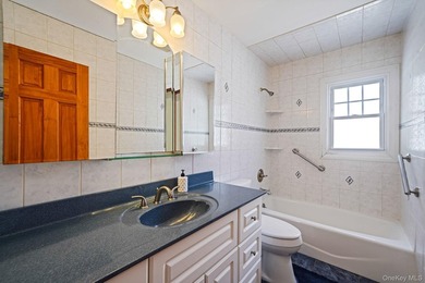 Welcome to 34 Oxbow Rd, Patchogue - a rare opportunity to secure - photo 19