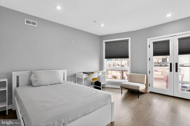 Welcome to 343 N Front Street, Unit B - a stunning 2-bedroom - photo 19