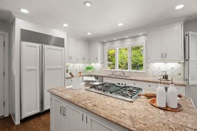 This lovely 3,266 square foot, 5 bedroom, 3.5 bathroom home - photo 21