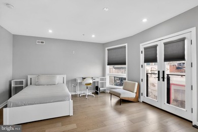 Welcome to 343 N Front Street, Unit B - a stunning 2-bedroom - photo 21