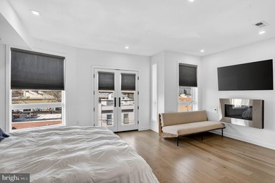 Welcome to 343 N Front Street, Unit B - a stunning 2-bedroom - photo 26