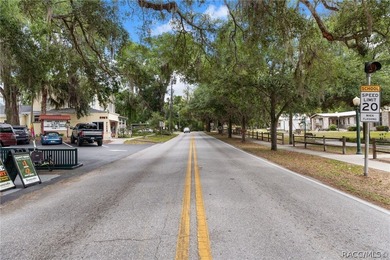 Charming 2-bedroom, 1-bath single-wide situated on a spacious 0 - photo 31
