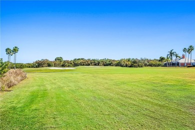 This furnished home in Wood Duck boasts 3 bedrooms, 2.5 baths - photo 35