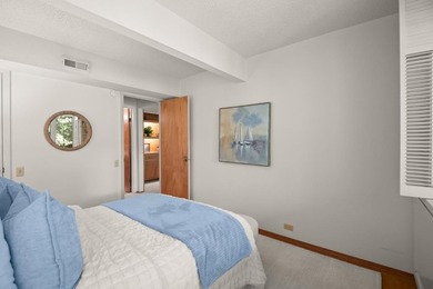 This lovely 3,266 square foot, 5 bedroom, 3.5 bathroom home - photo 44