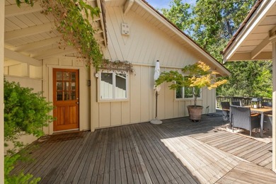 This lovely 3,266 square foot, 5 bedroom, 3.5 bathroom home - photo 46