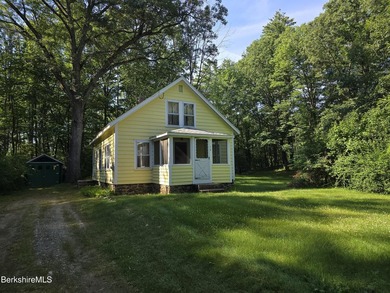 Location, Privacy, and Stonewalls all in one! Discover a rare - photo 2