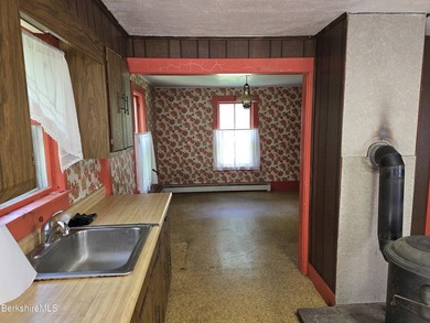 Location, Privacy, and Stonewalls all in one! Discover a rare - photo 5