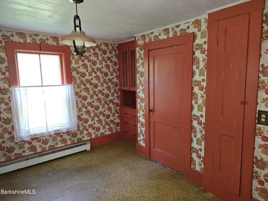 Location, Privacy, and Stonewalls all in one! Discover a rare - photo 7