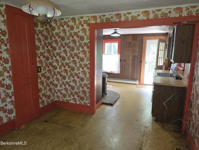 Location, Privacy, and Stonewalls all in one! Discover a rare - photo 9