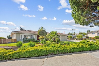 Welcome to this beautifully updated 4-bedroom, 2-bathroom - photo 3