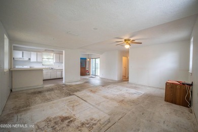 Unlock the potential of 165 Cypress Ave in the heart of Green - photo 8