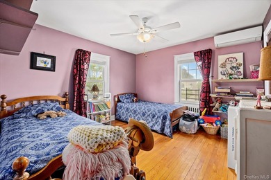 Newly listed single-family residence set on a 40 x 100 lot - photo 15