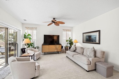 ***Brand new LVP Throughout*** Beautifully maintained Wren Villa - photo 23