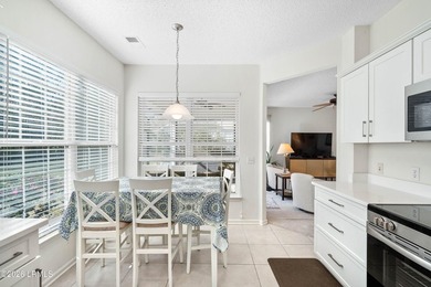 ***Brand new LVP Throughout*** Beautifully maintained Wren Villa - photo 33