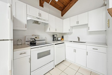 Just a 5-minute walk to Jupiter Beach, this 2-bedroom, 2 bath - photo 8
