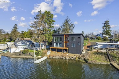 Completed in December 2024, this exquisite lakefront retreat - photo 41