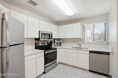 This updated Settlers Landing home is truly move-in ready - photo 8