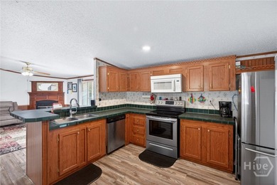 MOTIVATED SELLER AND PRICED TO MOVE!! If you've been looking for - photo 10