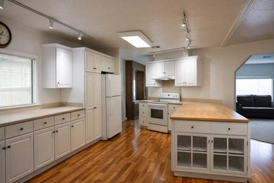 Welcome to 150 Kern Street, Space 150, located in a - photo 4