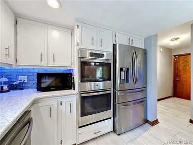 Welcome to this beautifully maintained, large 2 bedroom, 2 bath - photo 24