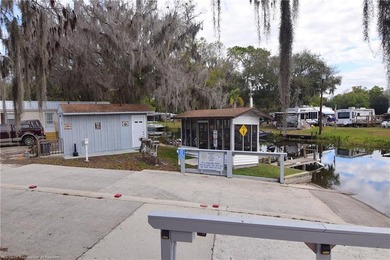 An extremely rare opportunity to have a mobile home on a canal - photo 30