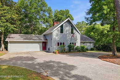 Dreaming of living on the water with the convenience of walking - photo 1
