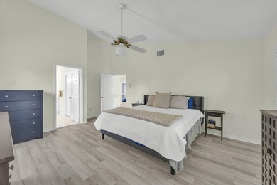 Beautiful CBS pool home on 4.4 acres in the highly sought-after - photo 33