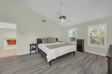 Beautiful CBS pool home on 4.4 acres in the highly sought-after - photo 35