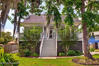 Welcome to this beautiful Biloxi home located in a well-kept - photo 1