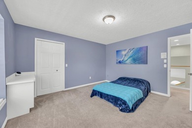 Beautiful CBS pool home on 4.4 acres in the highly sought-after - photo 45