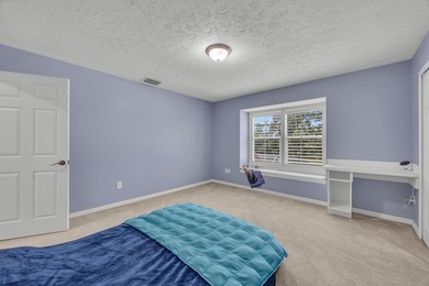 Beautiful CBS pool home on 4.4 acres in the highly sought-after - photo 46