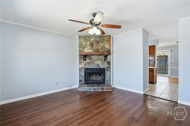 Located on the southside of Savannah and conveniently close to - photo 4