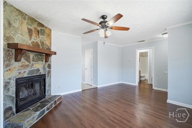 Located on the southside of Savannah and conveniently close to - photo 5