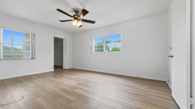 Beautiful corner unit featuring 2 bedrooms and 2 bathrooms with - photo 8