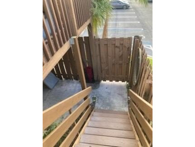 Investor Special or Perfect First-Time Home! Don't miss this - photo 7
