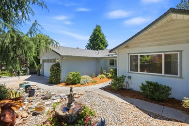 First time on the market in 55 years! Welcome to 130 Caliente Dr - photo 4
