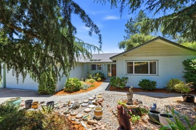 First time on the market in 55 years! Welcome to 130 Caliente Dr - photo 5