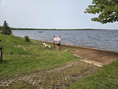 Excellent Northern Bay Condo located along the shores of the