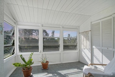 Beautifully updated 2-bedroom, 2-bath second-floor condo located - photo 9