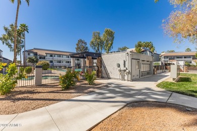 Welcome to this lovingly cared-for 3-bedroom unit in the - photo 30